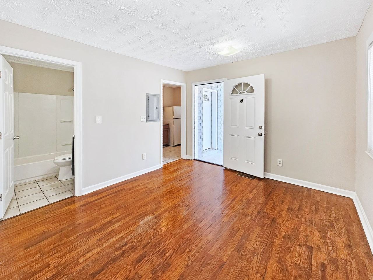 347 Sunset - Photo 3 of 22