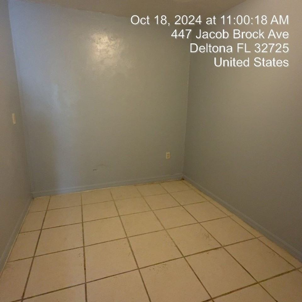 451 Jacob Brock Ave - Photo 6 of 11