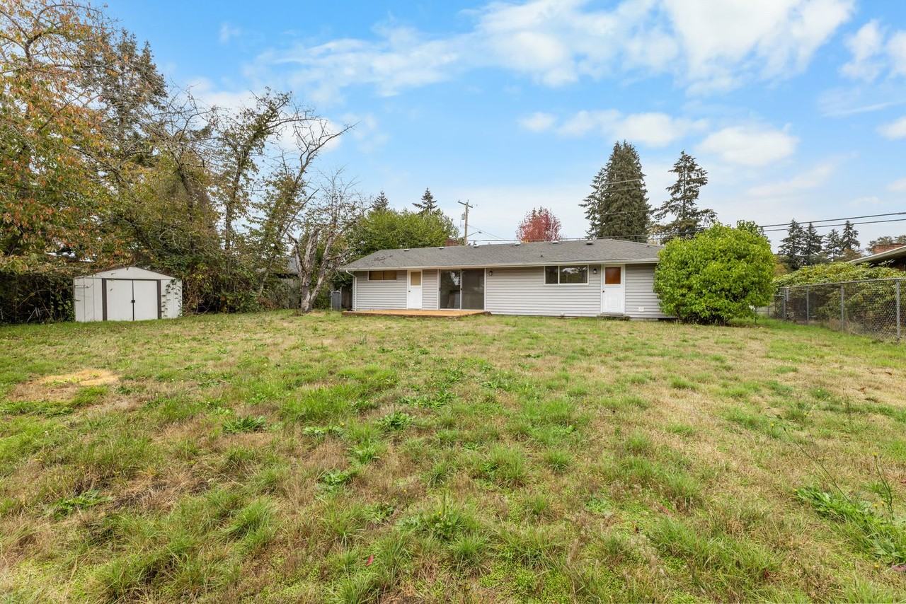 8908 Hipkins Rd Sw - Photo 3 of 16
