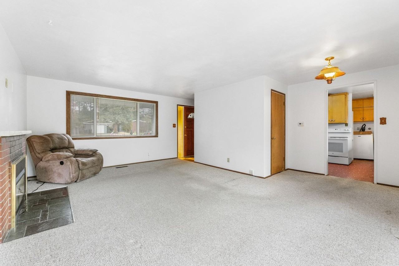 8908 Hipkins Rd Sw - Photo 5 of 16