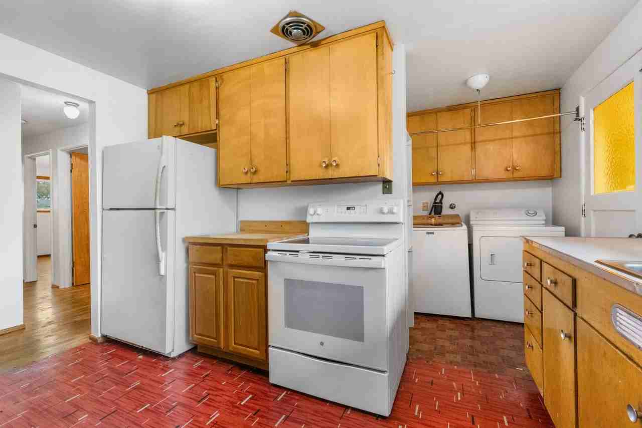 8908 Hipkins Rd Sw - Photo 6 of 16