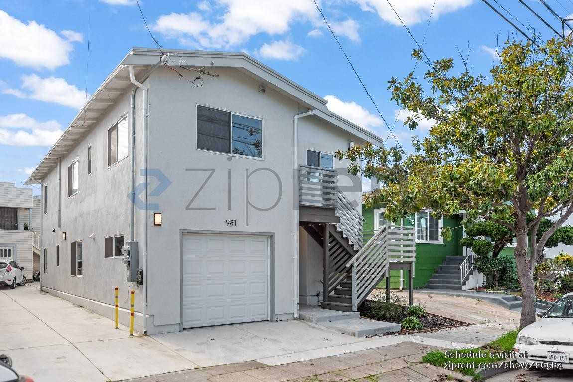 981 39th St #981 - Photo 2 of 22