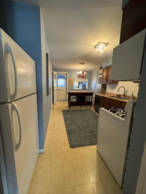 3421 S Lowe Ave #2 - Photo 7 of 12