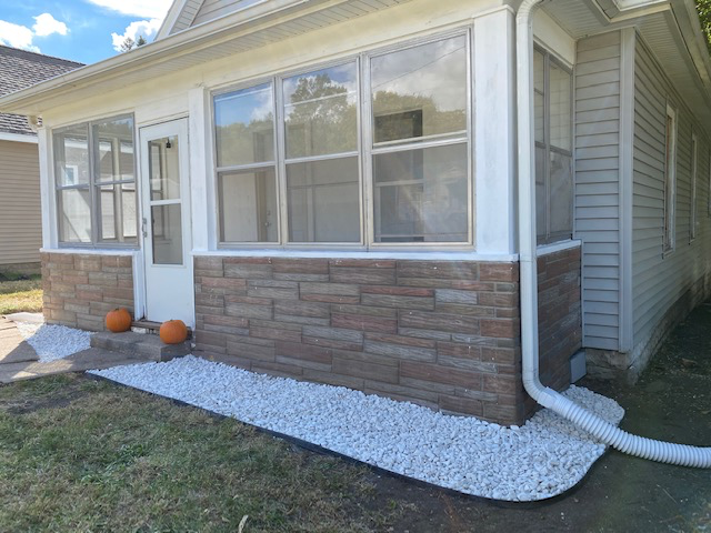 3918 N 41st St - Photo 3 of 19