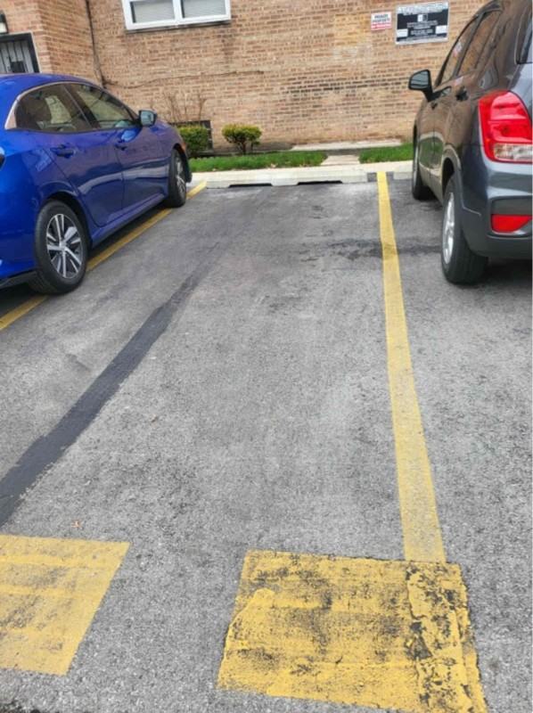 8251 S King Dr #B1 - Photo 4 of 4