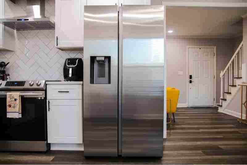 6848 Torrance Lane - Photo 7 of 32