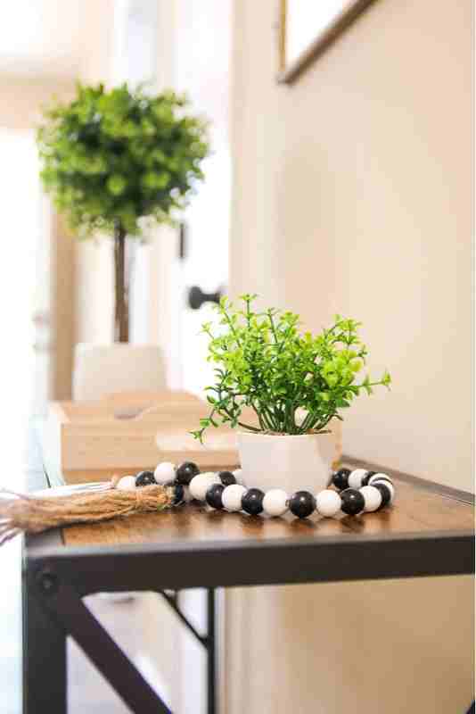 6734 Winchester St - Photo 3 of 25