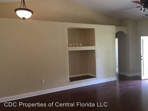 655 W Pierce St - Photo 2 of 10