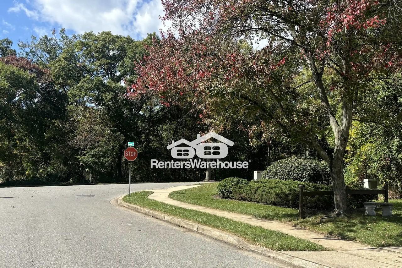 8103 Aspenwood Way - Photo 3 of 38