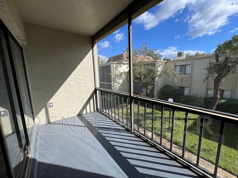 3242 S Semoran Blvd #24 - Photo 7 of 32