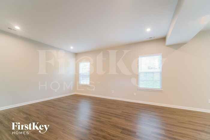 2108 Morton Dr - Photo 2 of 15