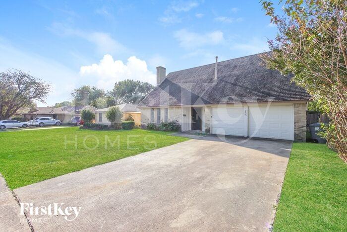 1256 Woodburn Trl - Photo 2 of 16
