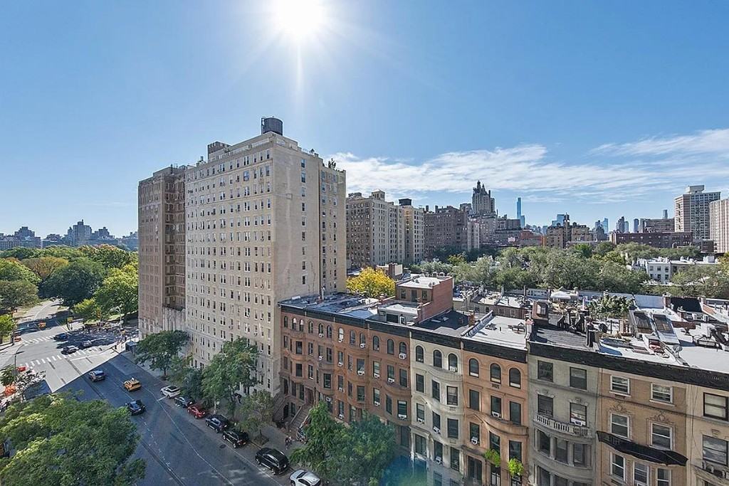 W 96th St 10A, New York, NY 10025 4 Bedroom Apartment for 8,995/month