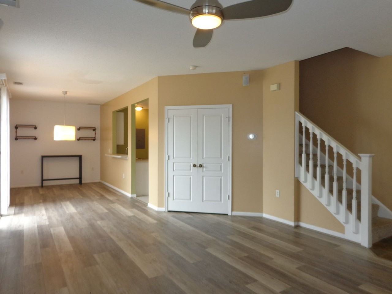 5805 Ludington Dr - Photo 2 of 28