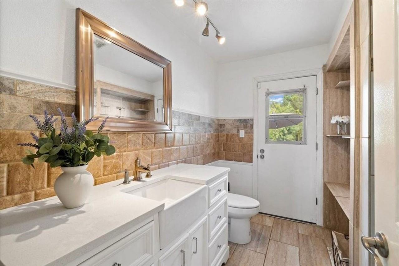 8482 Joe Rodgers Rd - Photo 3 of 34