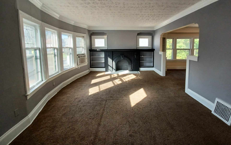 901 Work Dr - Photo 2 of 30