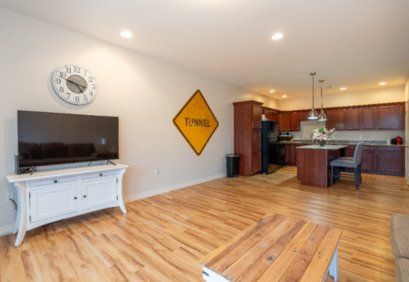 1160 Municipal Dr #18 - Photo 3 of 13