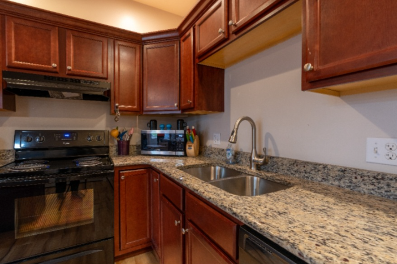 1160 Municipal Dr #18 - Photo 6 of 13