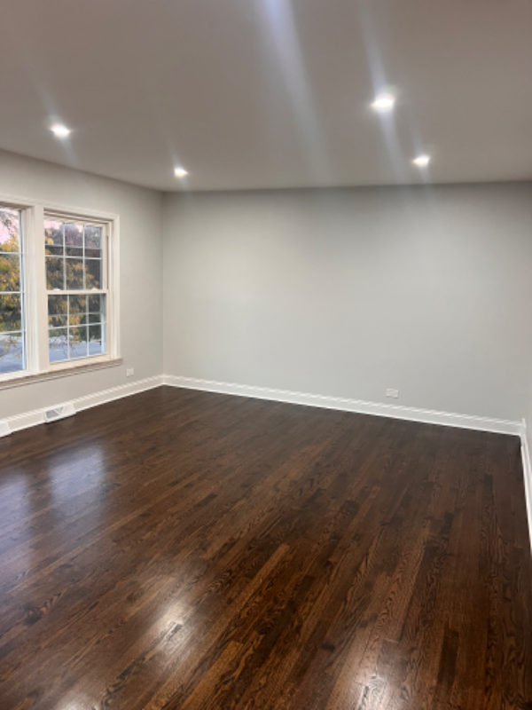 3335 W Pratt Ave #2 - Photo 2 of 17