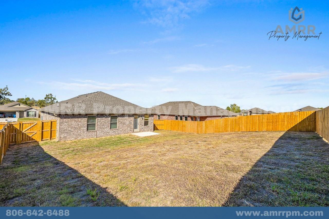 1105 Southwest 2nd Avenue - Photo 5 of 32