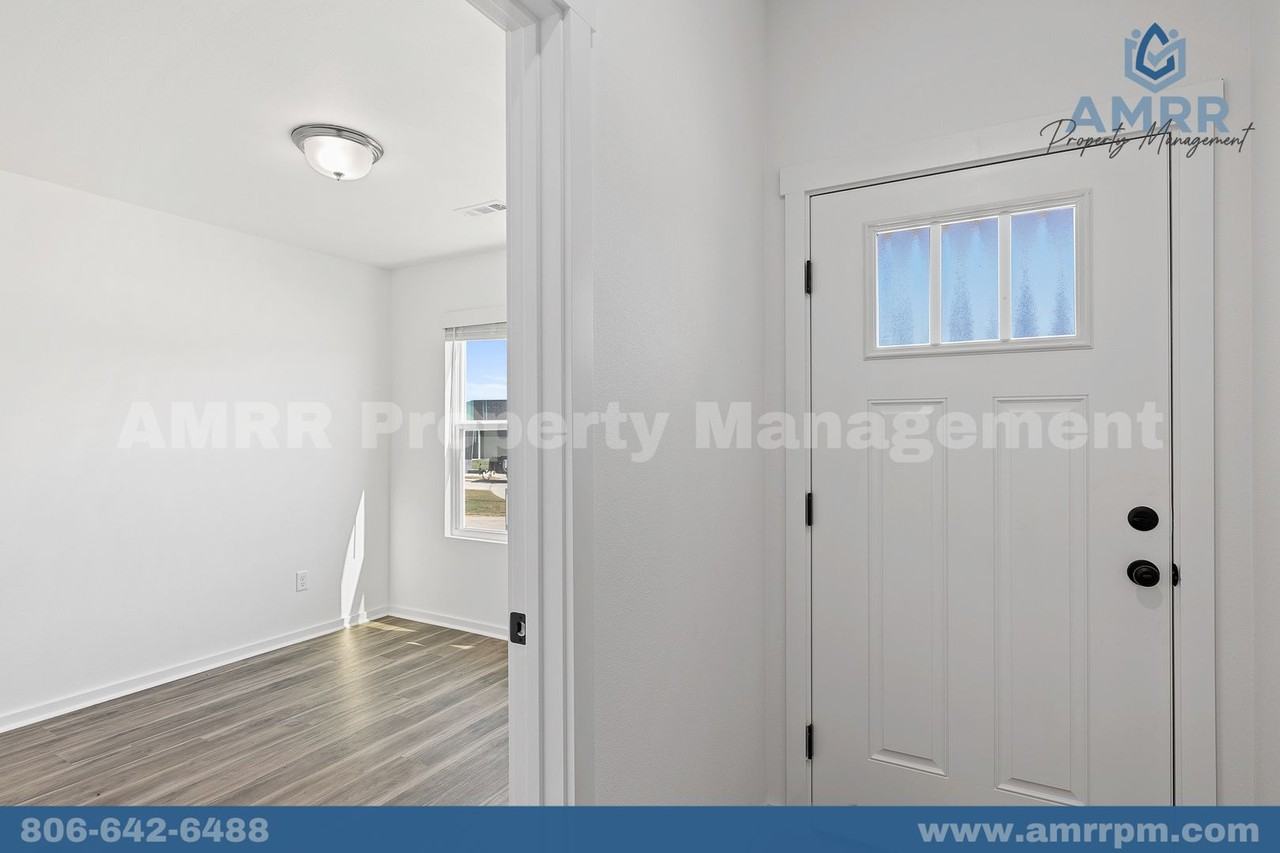 1113 Sw 2nd Ave - Photo 5 of 30