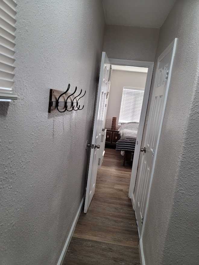 Yermo 8 Pack - Photo 3 of 9