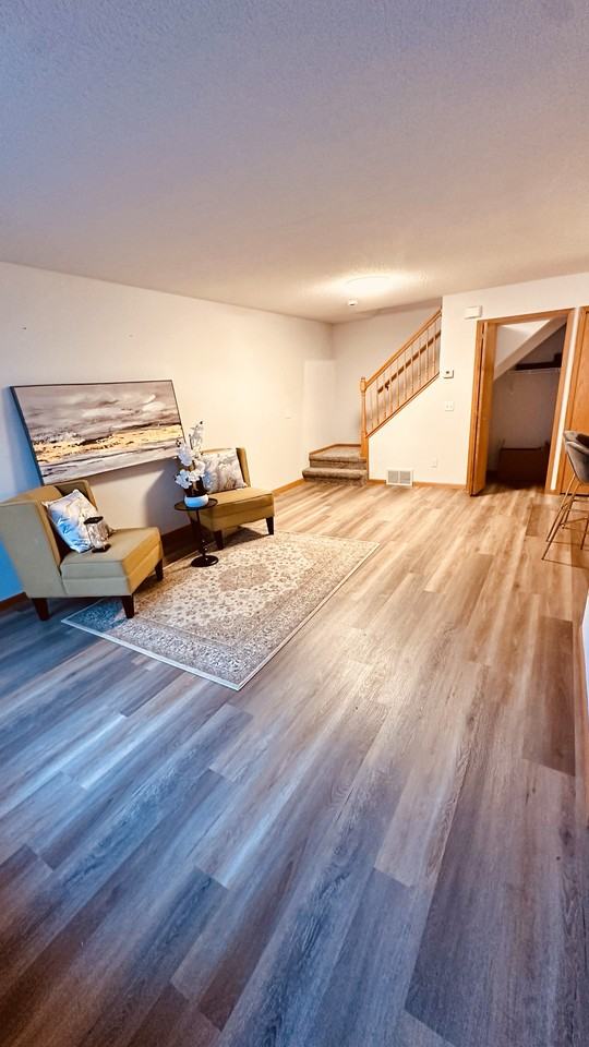 14724 Excelsior Ln #1 - Photo 3 of 19