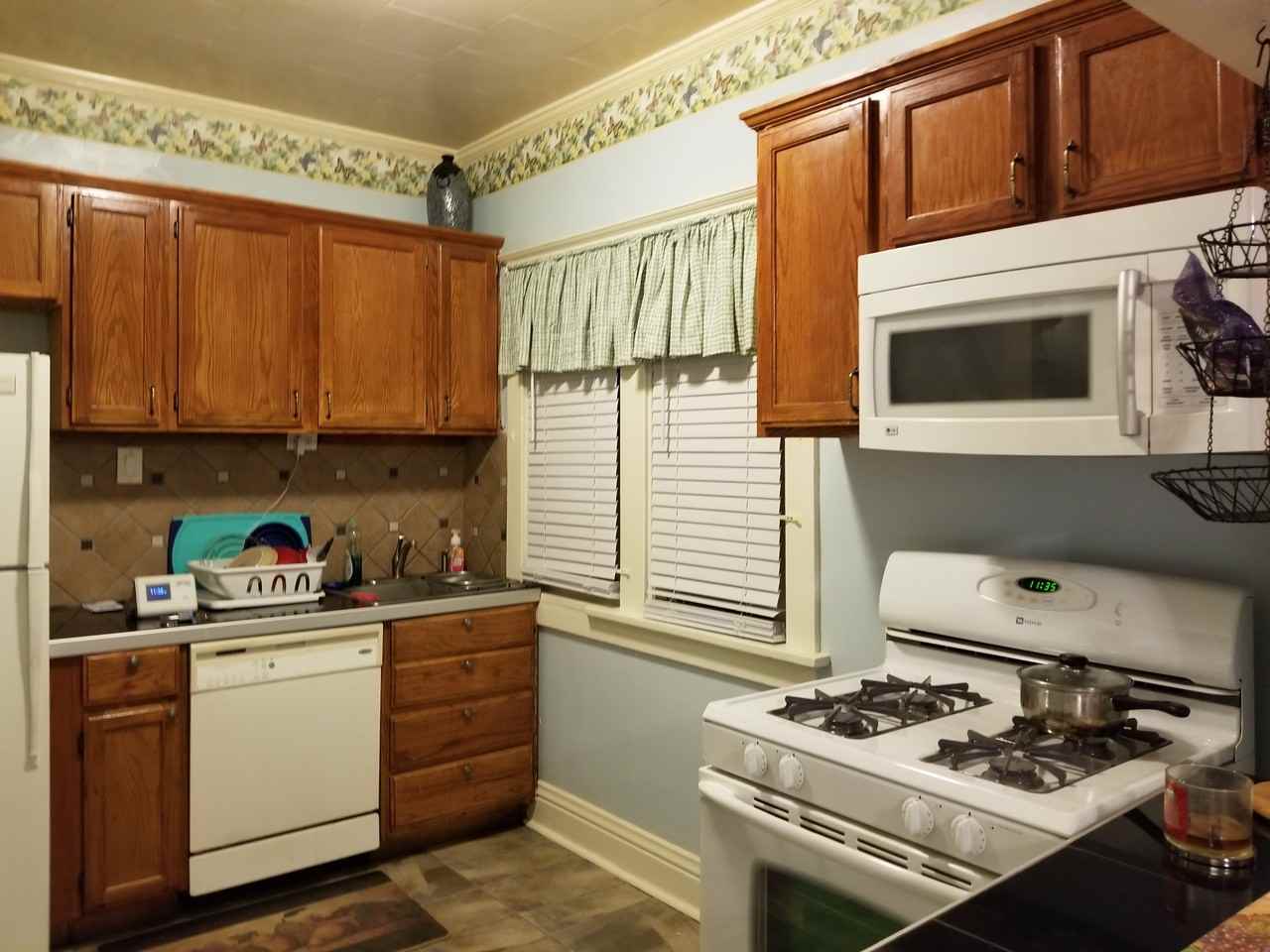 3114 Roosevelt Ave #NA - Photo 3 of 13