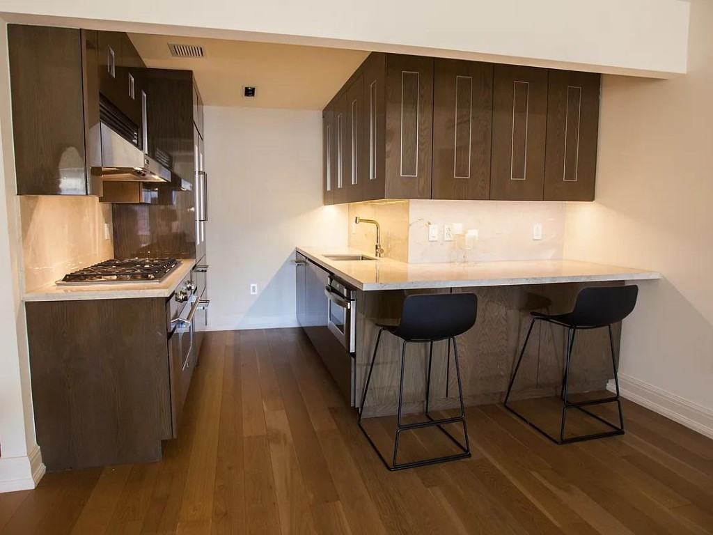 W 86th St 8A, New York, NY 10024 3 Bedroom Apartment for 10,800/month