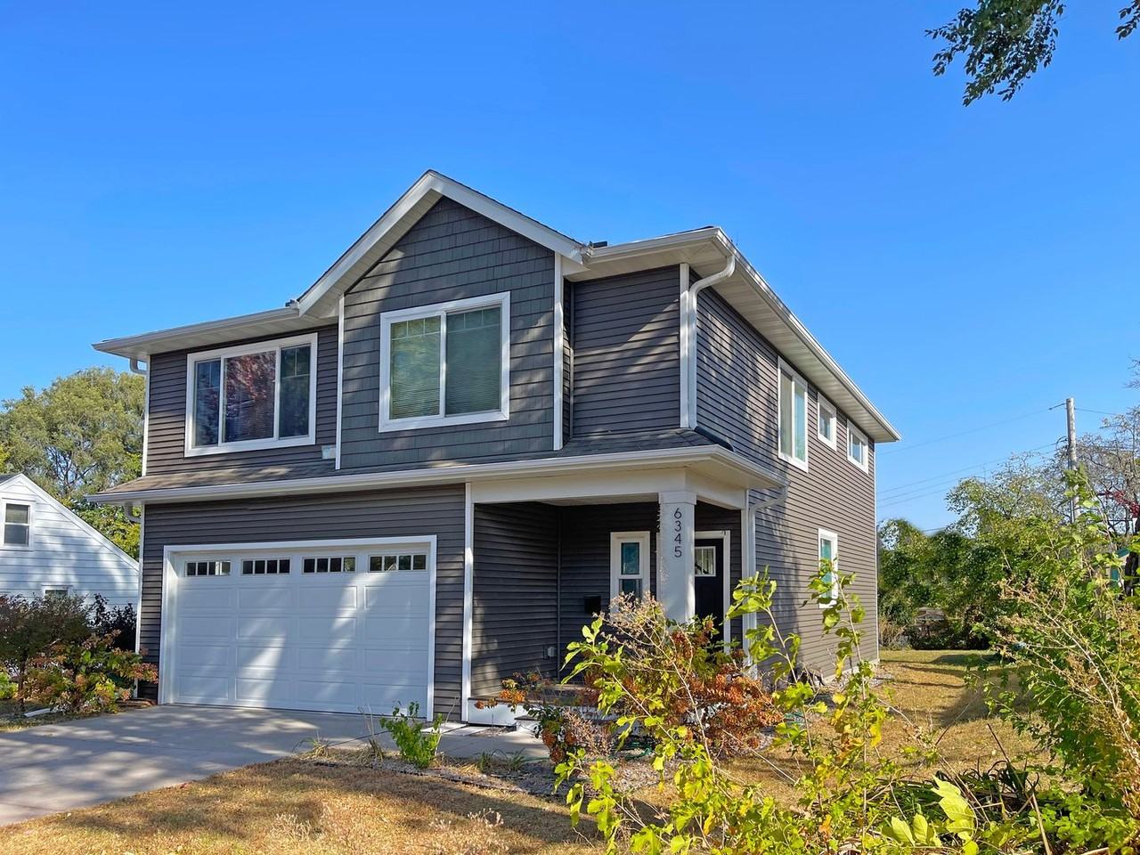 6345 Bloomington Ave - Photo 2 of 19