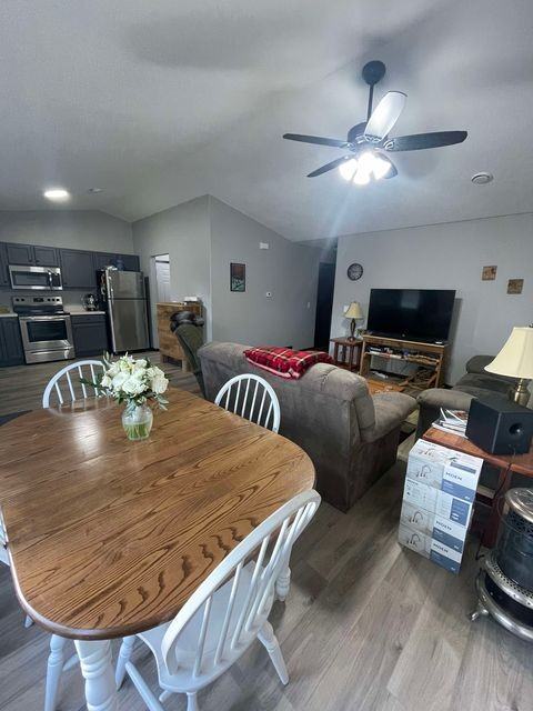 4026 Echo Valley Dr #NA - Photo 3 of 15