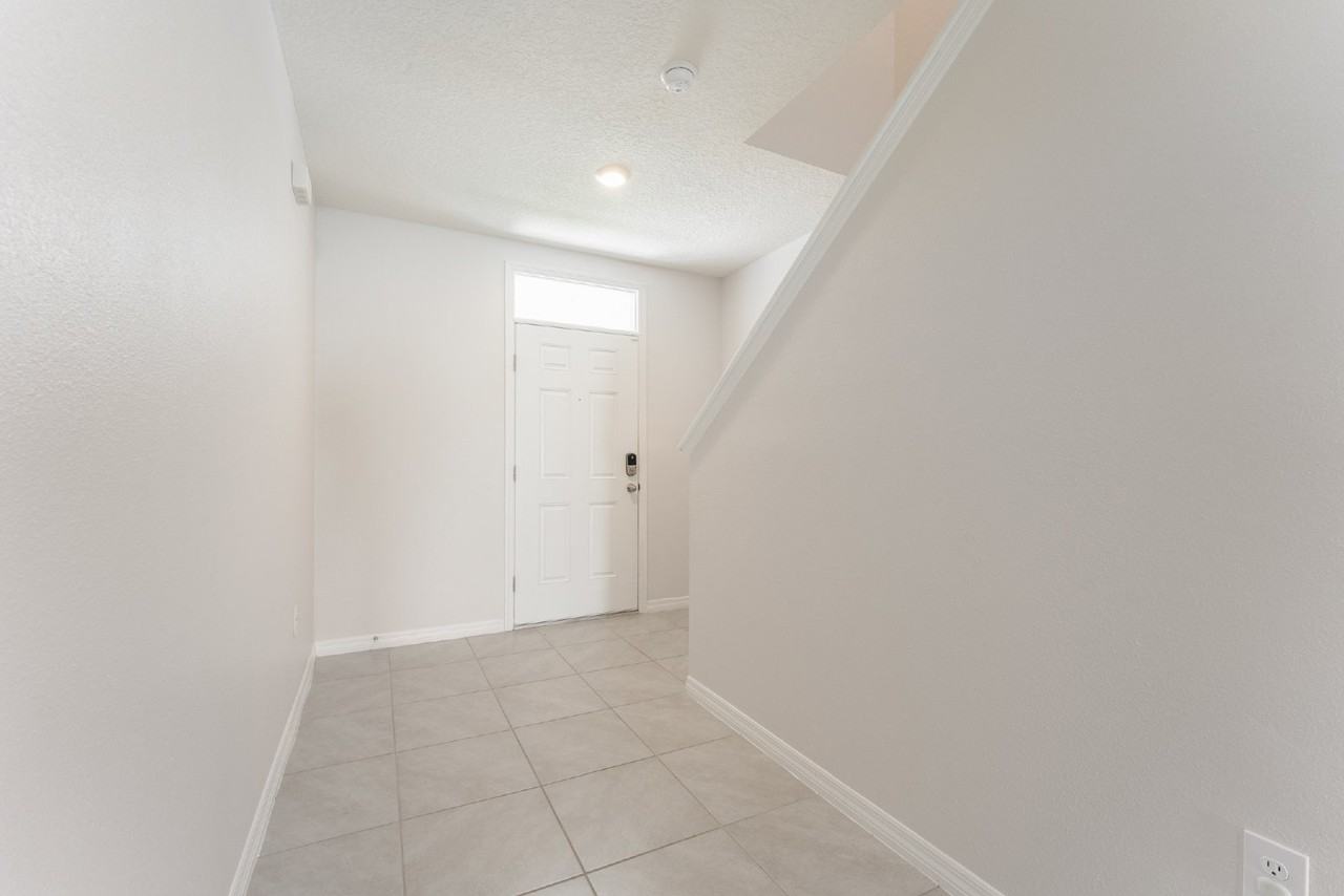 17031 Blister Wing Dr - Photo 4 of 39