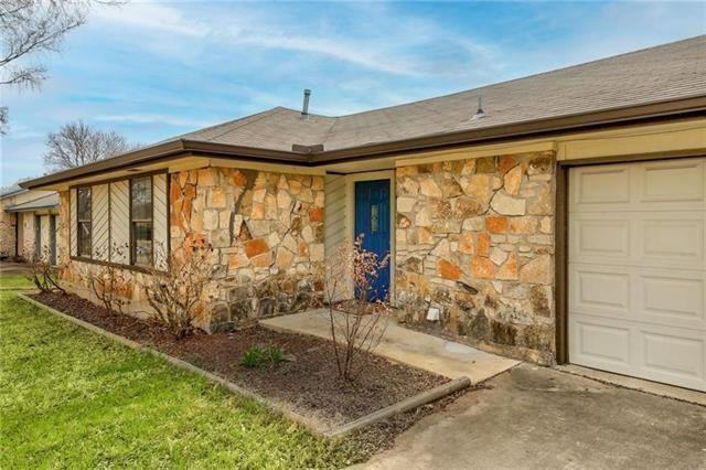607 Garden Path Dr - Photo 2 of 8