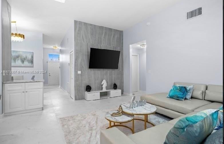 2002 Lake Breeze Ct - Photo 7 of 33