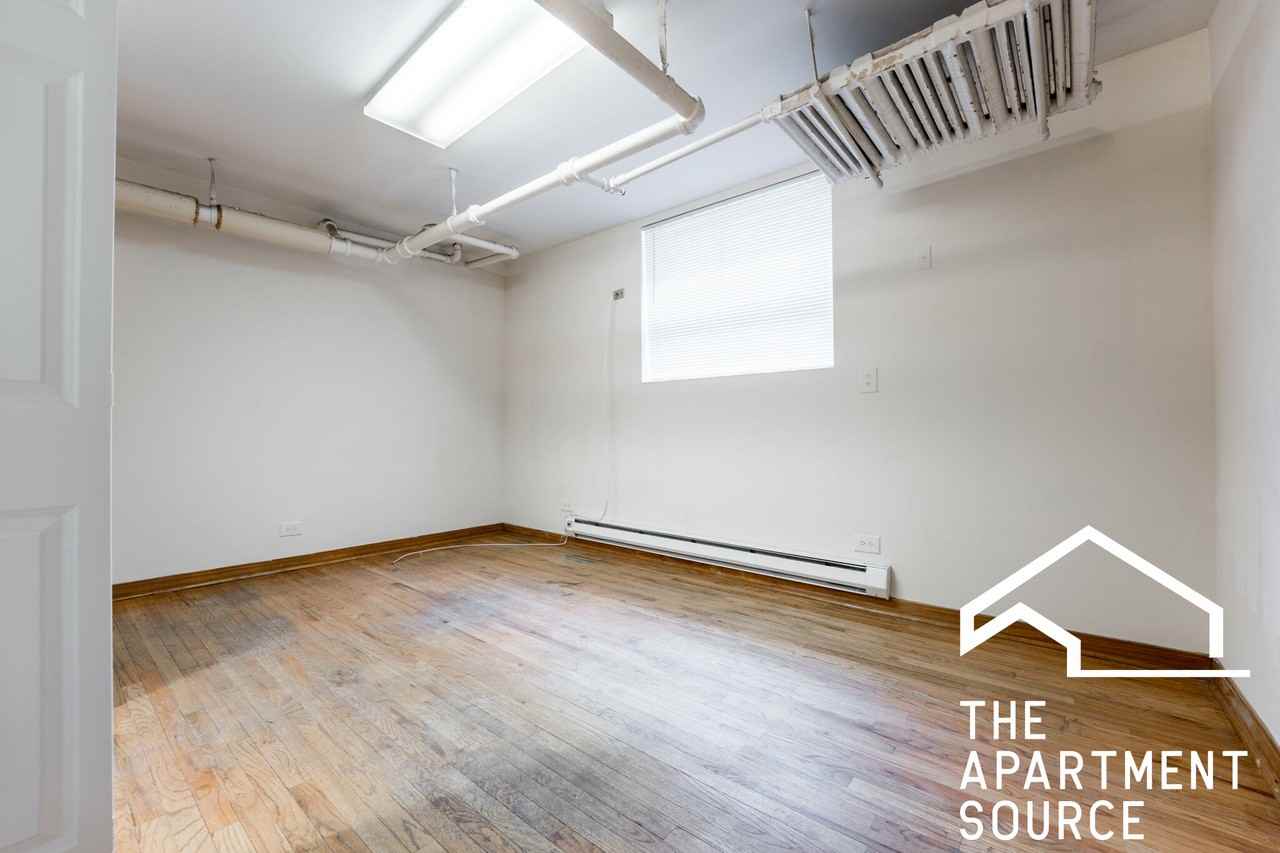 2890 N Clark St #G - Photo 2 of 13