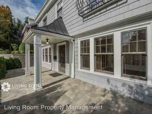 2343 SW Park Pl - Photo 3 of 48