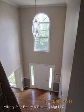 7 St Stephens Ct - Photo 2 of 9