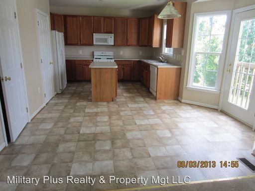 7 St Stephens Ct - Photo 3 of 9