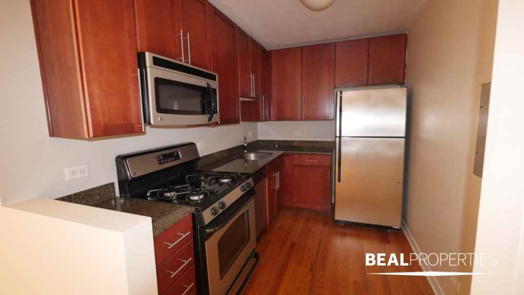 623 West Wrightwood Avenue #03 - Photo 2 of 9