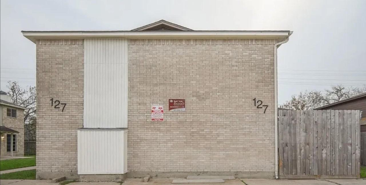 127 Regency Ave - Photo 2 of 2