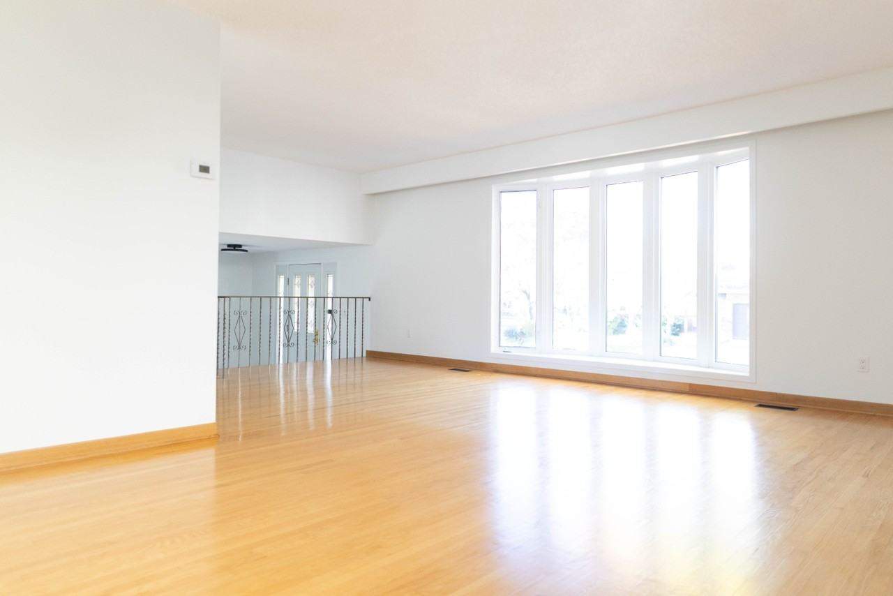 23 Silver Aspen Cres - Photo 3 of 10