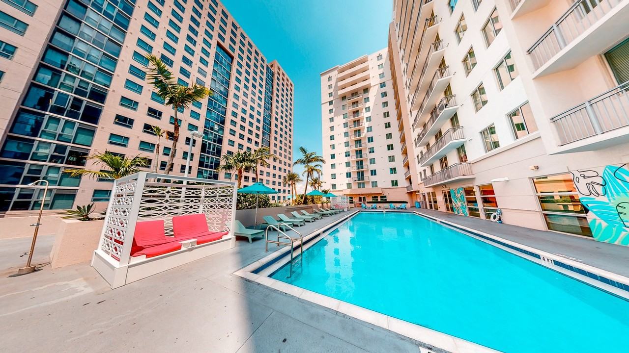 109 Tower - Photo 2 of 50