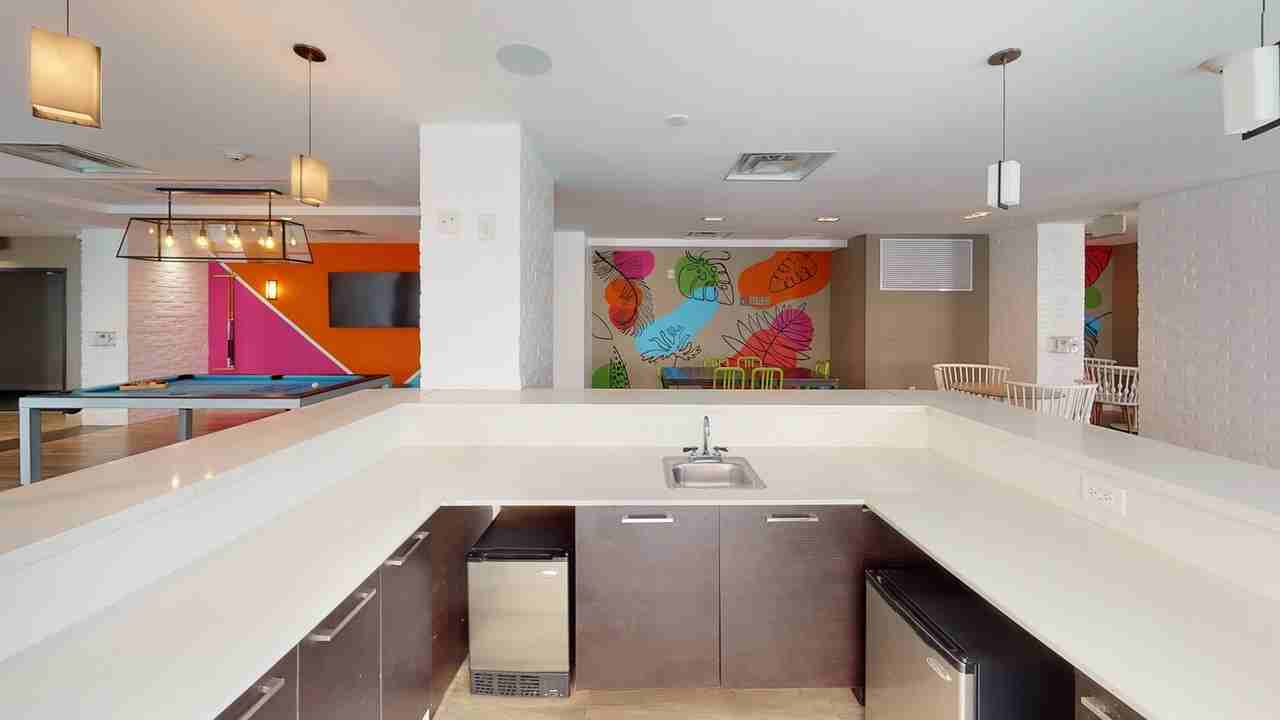 109 Tower - Photo 6 of 50