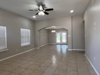 4310 N 27th Ln - Photo 4 of 24