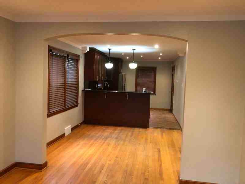 8825 S Oglesby Ave - Photo 2 of 15