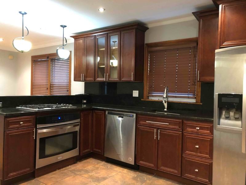 8825 S Oglesby Ave - Photo 3 of 15