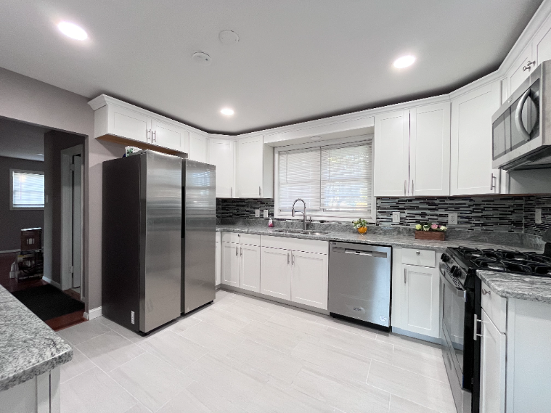 224 Pleasant Valley Rd - Photo 3 of 20