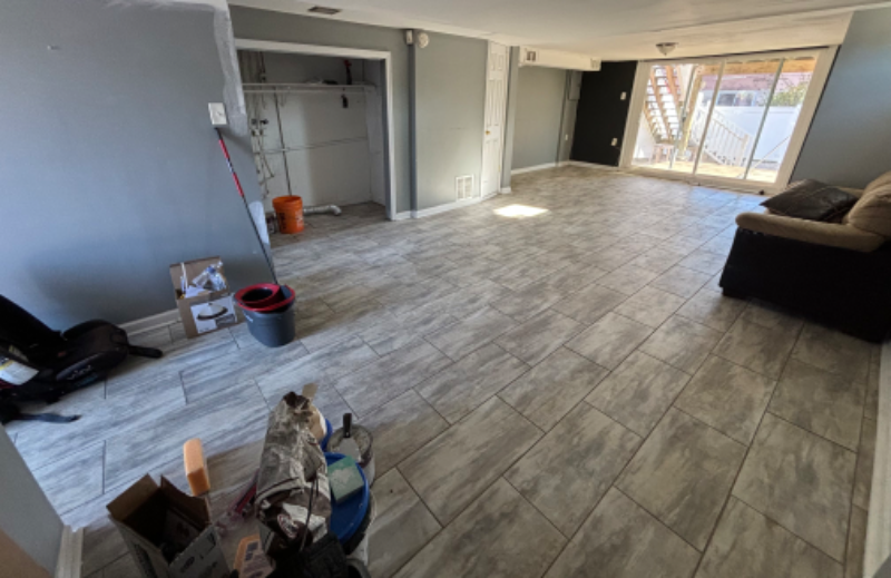 2129 Ravenwood Rd - Photo 2 of 17