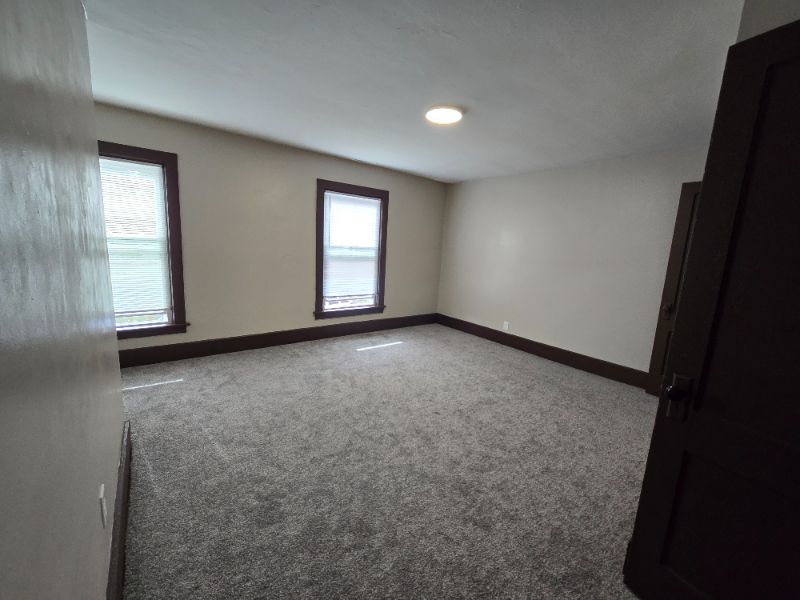 226 W 20th St #2 - Photo 2 of 15