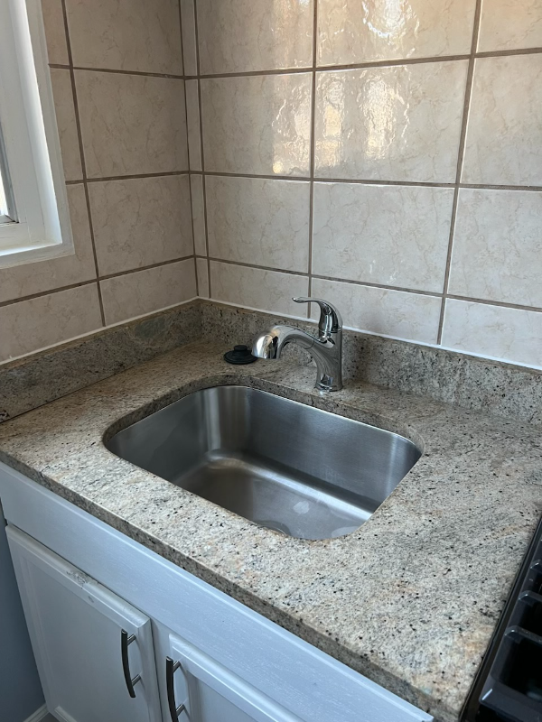 5225 Dix St Ne #102 - Photo 3 of 8